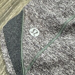 Lululemon Hotty Hot Short II in a heathered grey color size 12